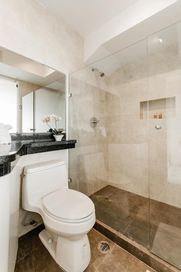 Rooftop Private Jacuzzi In Beach Front Penthouse Aparthotel 3*